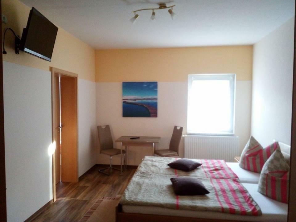Pension Waldbad Dommitzsch Exteriör bild